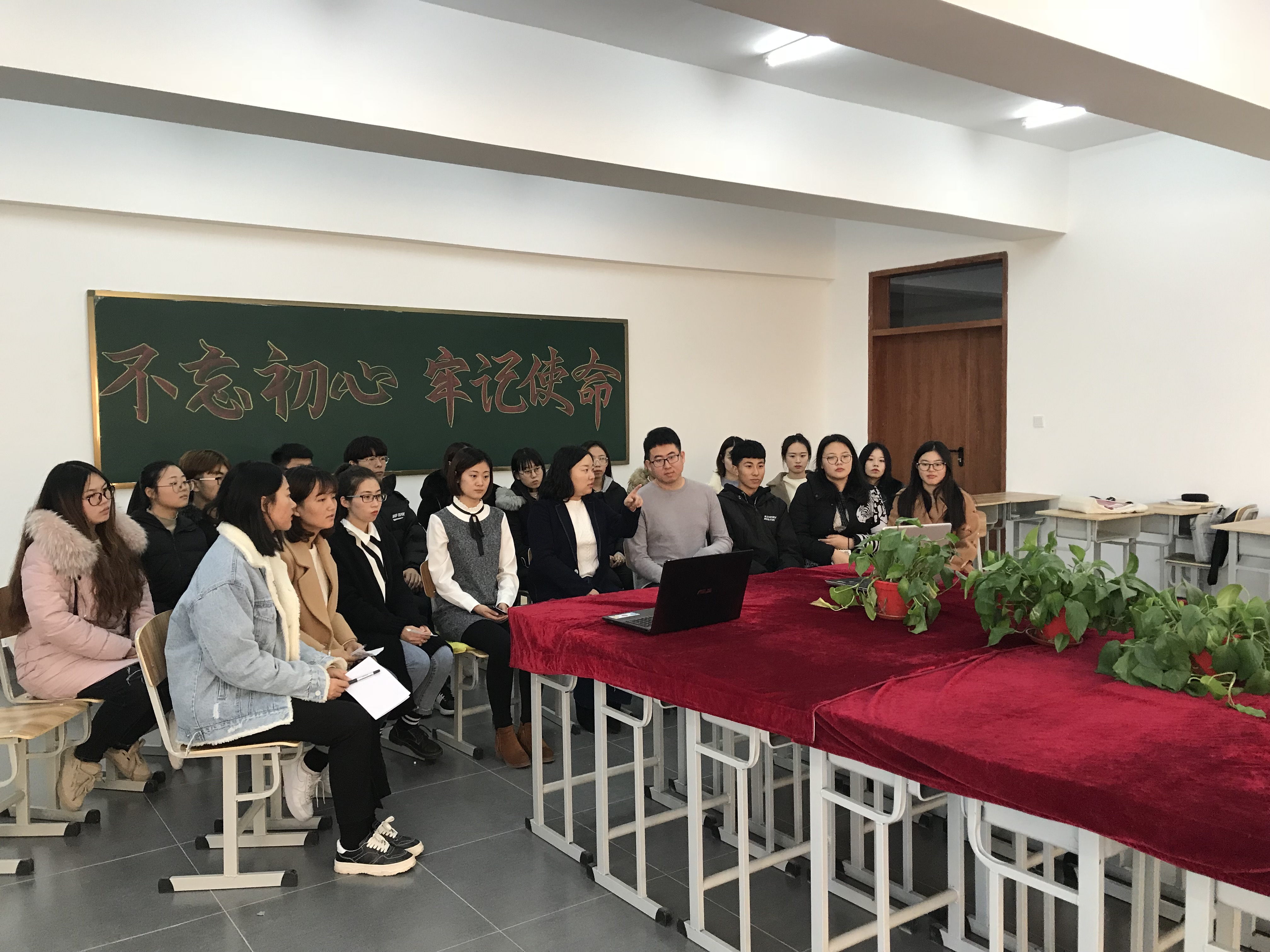 1542262838840711.jpg 1542262838840711.jpg